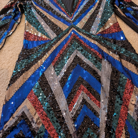 Express Long Sleeve Mini Sequins Dress, size L - Picture 3 of 3